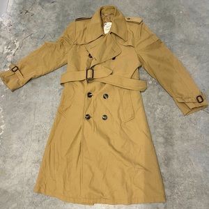 Gentlemen’s Button Up Khaki Trench Coat